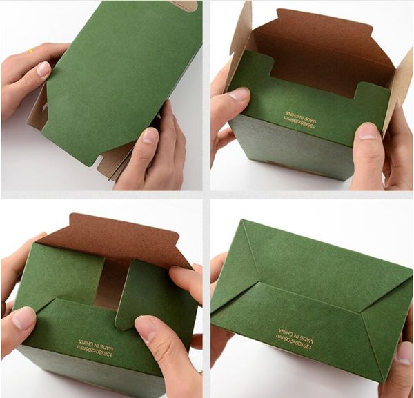 Boîte en papier kraft de 12 pcs / lot, sacs d'enveloppe pour les bonbons à biscuits, sac de forfait de faveur de mariage, sac rouge, marron, bleu, vert, noir