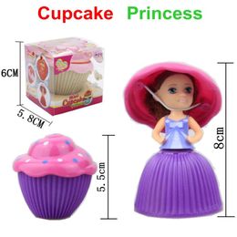 12pcs lote mini mágico cupcake princess muñecas perfumadas princesa muñeca de muñeca transformación de pastel reversible en princesa muñeca con caja minorista 259m