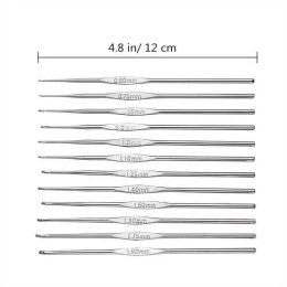 12pcs Handle Métal Crochet Hook Tricoting Aigules Set petites tailles 0,6-1,9 mm en dentelle de bricolage aiguilles au crochet pour les outils de tissage de fil