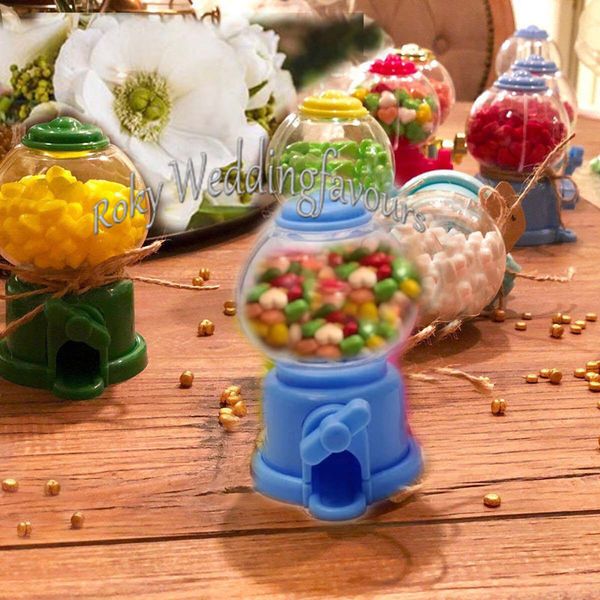 LIVRAISON GRATUITE 12 PCS Mini En Plastique Gumball Machine Boîte Bonbons Chocolat Titulaire Enfants Jouet Distributeur Automatique Économiser Tirelire Idées De Douche De Bébé