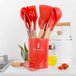 12 PCS Couleur Rouge Silicone Ustensiles De Cuisine Ensemble Spatule Antiadhésive Pelle Manche En Bois Outils De Cuisine Ensemble Avec Boîte De Rangement Cuisine To303n