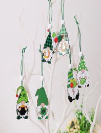 12-delige set Saint Patrick039s Day feestelijke houten poppenhanger voor thuis7769041