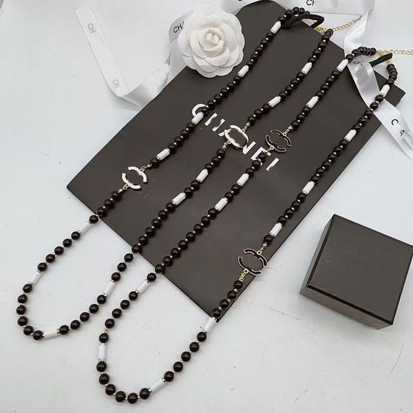 12 estilo Diamond Black White Pearl Collar Collar Diseñador Carta de moda de alta calidad C Cabezo de garda de gargantillas Collar de boda Aniversario de joyas