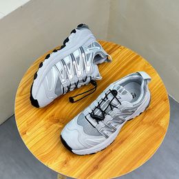 Chaussures en filet de créateur Botte hommes Laceup Lacep extraordinaire Sneaker en cuir en relief Sneakers CalaSkin Rubber Nappa Plateforme Sole Lanvin Lanvin