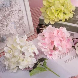 13-15 cm Cabeza de flor de hortensia artificial para decoración de fiesta de cumpleaños de boda Guirnalda DIY Fondo de fotografía de pared de flores GC2389