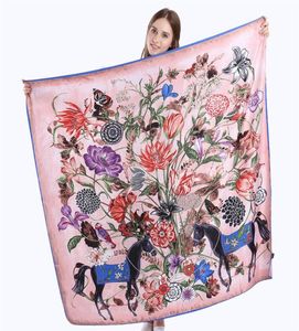 130 cm x 130cm 100 Square de soie en serre femme Espagne Floral Horse carré écharpes enveloppe du bureau Neckerchief femelle Fashion Accesso8474181