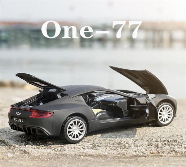 132 Aston Martin One77 Coches de juguete de metal Modelo a escala fundido a presión Niños presentes con función de retroceso Luz musical Puerta que se puede abrir 199O6632992