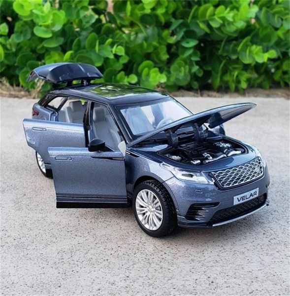 132 Modèle de voiture SUV de luxe en alliage en alliage en alliage Diecast pour Range Rover Collection Vear Modèle Véhicule Soundlight Toys Car LJ9025252