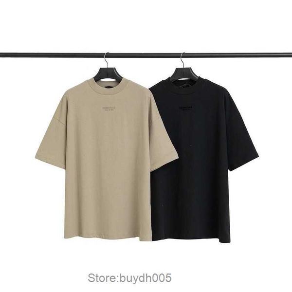 133h 2024 Nouveaux T-shirts pour hommes et femmes Marque de mode nord-américaine High Street Fears Essentialt-shirt Cloud Series Fear Line American Trendy Loose Short Sleeves