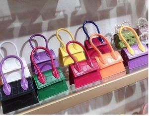 2021 Haute qualité femmes sacs à main enfants sacs à main MINI gelée sacs bandoulière sac à main Simple multicolore INS portable sac