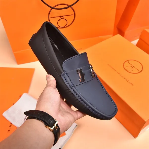 13MODEL Moda Hombre Diseñador Mocasines Zapatos casuales para hombres Lujosos mocasines de cuero de gamuza Masculino Resbalón transpirable en el zapato del barco Chaussures Hommes