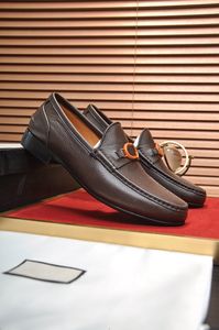 13Model lente en herfst heren zwarte schoenen designer kledingschoenen loafers casual leer voor modetrend luxe mannelijke Britse stijl instappers