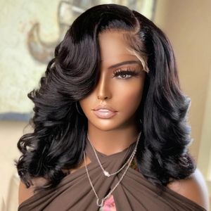 Perruque Lace Front Wig Body Wave brésilienne naturelle, cheveux courts, 13x4, pre-plucked, avec Closure, Transparent HD 180%, pour femmes