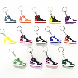 14 couleurs Designer Mini 3D Sneaker Keychain Men Femmes Kids Key Key Ring Gift Shoes Keychains Handbag Chain Basketball Keychain Silicone