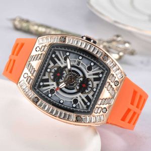 14 Nouveau style Square Diamond Luxury Personnalisé x Barrel En forme de bracelet pour hommes