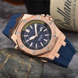 14% de réduction Watch Watch Luxury Mens Women Quartz Oak Hexagon Man Mand Lady Wristwatch Strap Rubber Sports 9009 Modern Men Bracelet