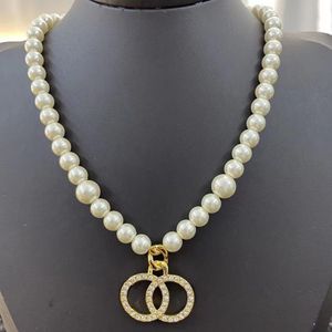 14 Style Designer Perle Chaîne Diamant Pendentif Collier Nouveau Produit Élégant Colliers De Perles Sauvage Mode Femme Collier Exquis J277x