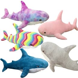 140 cm géant mignon requin en peluche doux en peluche Speelgoed Animal lecture oreiller pour cadeaux d'anniversaire coussin poupée cadeau pour enfants 240102