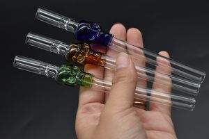 14 cm d'épaisseur de cigarette en verre de crâne Tuyaux filtrants pour fumer de l'herbe sèche Alien one hitters pipe tabac de voyage Pipe chauve-souris en verre Hitter pipe