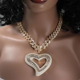 14K Gold Iced Out Big Size Holle Hart Hanger Ketting Bling Micro Pave Cubic Zirconia Gesimuleerde Diamanten Icy Heart Cubaanse Ketting