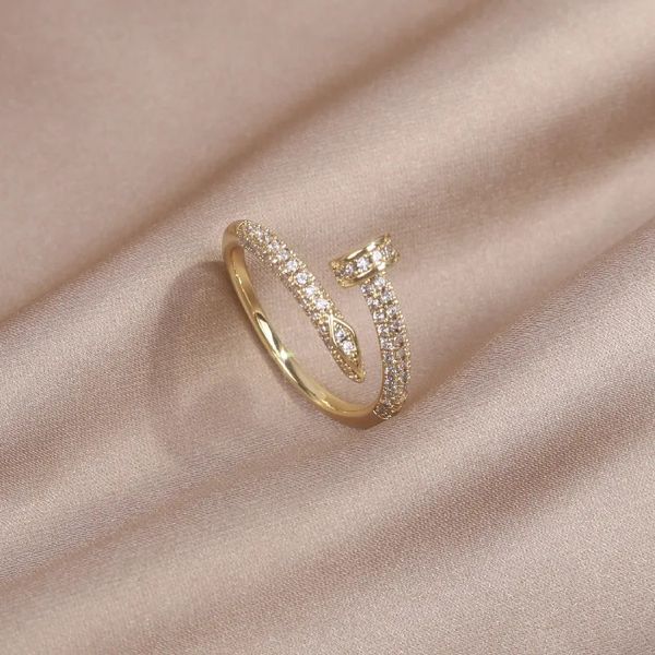 14K Real Gold Plating AAA Zircon Ring Géométrique Simple Elegant Womens Daily Work Openter Ring Ajustement 240412