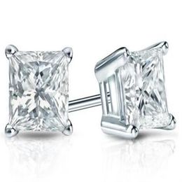 Boucles d'oreilles à tige en or blanc 14 carats avec diamants taille princesse à 4 griffes 1 50 ct total G-H SI2266W