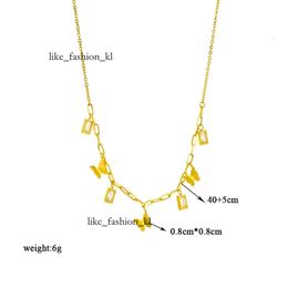 14K Jaune Gol Butterfly Lock Lock Blue Eyes Pendant Collier pour femmes NOUVELLES BIJOURS DE CHACHE DE CHACKE MULIE-MIEUX 956 928