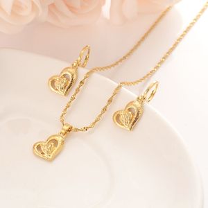 Ensemble de pendentifs de boucles d'oreilles assortis en or jaune 14 carats GF gravable empilés deux coeurs d'amour