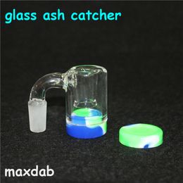 hookahs 14 mm macho 90 grados Glass Ash Catcher con colores Contenedor de silicona para tuberías de agua Bongs Oil Rigs hand Pipe