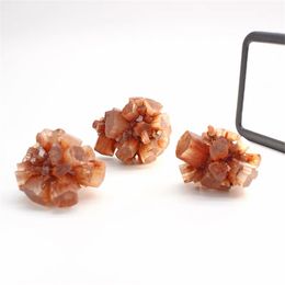 15-80g Rare Natural Orange Aragonite Quartz Mineral Crystal Cluster Forme de pierre rugue