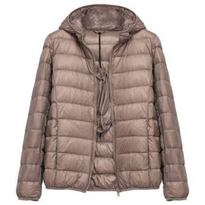 15 Couleurs Femmes Packable Ultra Lumière Poids court-Down Jacket Winter Femmes Fit Fit Portable Puffer Veste 211130