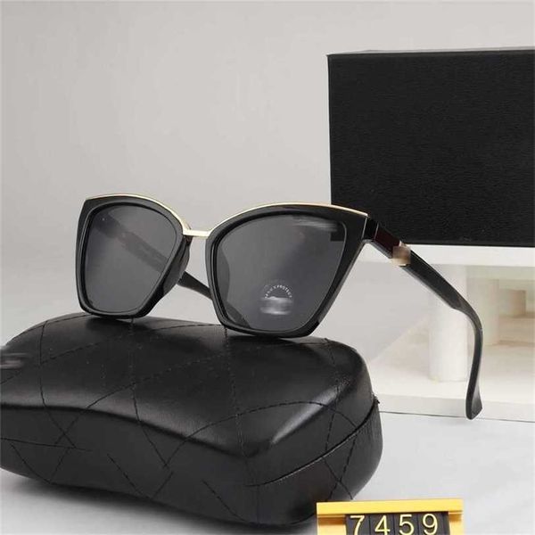 15% de réduction sur les lunettes de soleil en gros New Xiaoxiangjia haute définition mode œil de chat UV400 Net lunettes de soleil de style rouge 9547