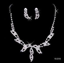 15019 Diseño Elegante Chapado en Plata Perla Rhinestone Collar Nupcial Pendientes Conjunto de Joyas Accesorios Baratos para Fiesta de Graduación 2590772