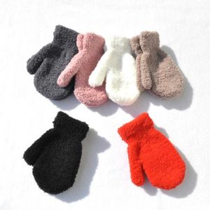 Mitaines chaudes en polaire pour enfants de 15cm, gants en velours corail pour garçons et filles de 4 à 10 ans, gants d'hiver pour bébés en peluche, serviette solide, gants pelucheux