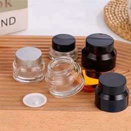 15g 30g 50g Luxury Amber Amber Grosted Black Glass Jar Cosmetic Glass Bot Emballage pour la crème de soins de la peau