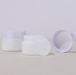 15g 30g 50g Pots de crème en verre blanc pur Bouteilles de bricolage vides avec bouchons en plastique Outil de maquillage pour les soins du visage SN6154