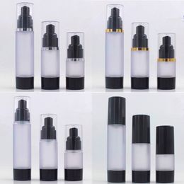 15 ml 30 ml 50 ml frosted airless pump fles of lotion fles of essentie fles met zwart deksel / pomp / bodem en frosted lichaam F1698