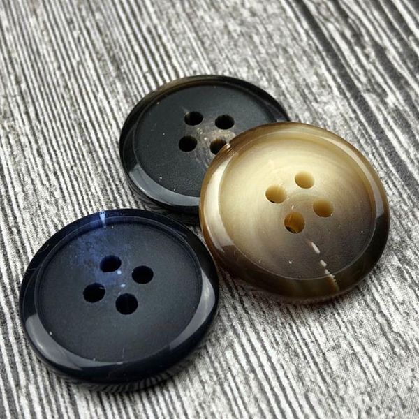 15mm-28mm Factory direct s bocina de imitación usar botones de resina cuatro agujeros pan dentro del botón de costura mate hombres y mujeres coa201j