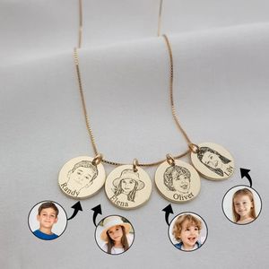 Collier mère personnalisé de 15mm avec nom d'enfant, collier Photo personnalisé, collier de Portrait de famille sculpté pour femme, bijoux 240104