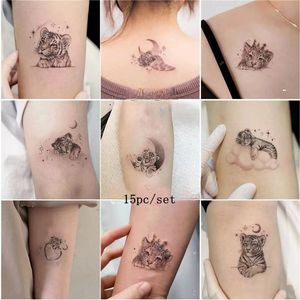 15 stk/set Kleine Tijger Tattoo Kits Stickers Leuke Liefde Waterdicht Dier Faux Tatouage Vrouwelijke Art Tijdelijke Fake Tattoo Adesivos