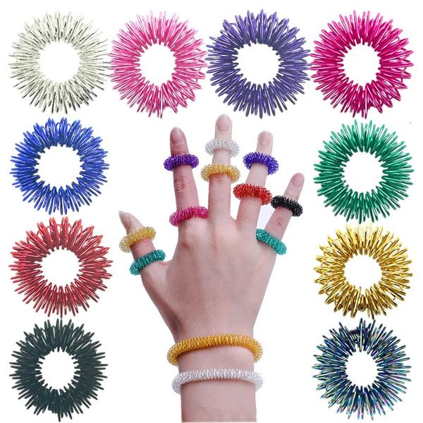 15pcs bagues d'acupression Spiky soulagement du stress sensoriel Fidget jouets pour adolescents adultes fête d'anniversaire faveurs invités Goodie cadeau 240126