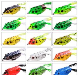 15PCSlot Frog Soft Fishing Lures Dubbele haken 6G 13G 15G Top Water Ray Frog Artificial Minnow Crank Soft Aas Fishin Qyliwu7847386