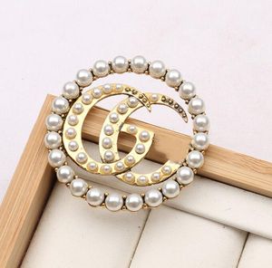 15Style 18K Gold plaqué G Brooch Classic Brand Designer Perle Femmes Pearl Rhinestone Letters Brooches Suit Pin Pin Fashion Bijoux Accessoires Gift Yy