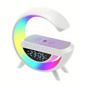 15W Big Size Draadloze Oplader Pad Stand Speaker TF RGB Nachtlampje Klok Snel Laadstation voor iPhone 15 14 Samsung Xiaomi