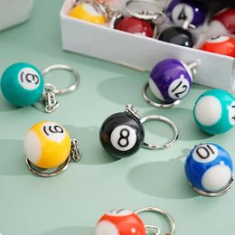 Porte-clés en forme de Mini billard, 16 pièces, assortiment de petites boules de piscine colorées, décorations créatives suspendues, 240104