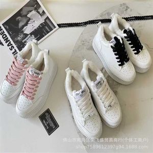 17% OFF Sports 2024 Haute édition Xiangjia Panda peluche à semelles épaisses décontractée à la mode et polyvalente gâteau éponge à lacets planche à biscuits chaussures simples