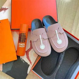 17% KORTING Sportschoenen 2024 Baotou-vrouwen die pallets dragen voor de zomer van nieuwe echte leren Boken-halve pantoffels met grote kop en één voet