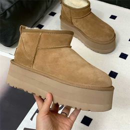 17% de réduction Chaussures de sport 2024 Henan Sangpo Nouveau type de neige Fourrure en cuir pour femmes Rehaussement intégré Semelle épaisse Tube court avec velours et chaussures d'hiver en coton chaud