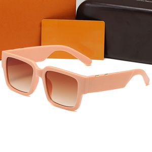 17JJ39 Modeontwerper zonnebril voor dames Goggle Heren zonnebril Dames Grote vierkante zonnebril Zwart Donkere lenzen Retro brillen Heren Roze bril met doos