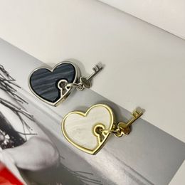 18/23 mm coeur avec des boutons de couture de bricolage clés pour la chemise talonnier cardigan cardigan mignon coeur de vêtements bouton